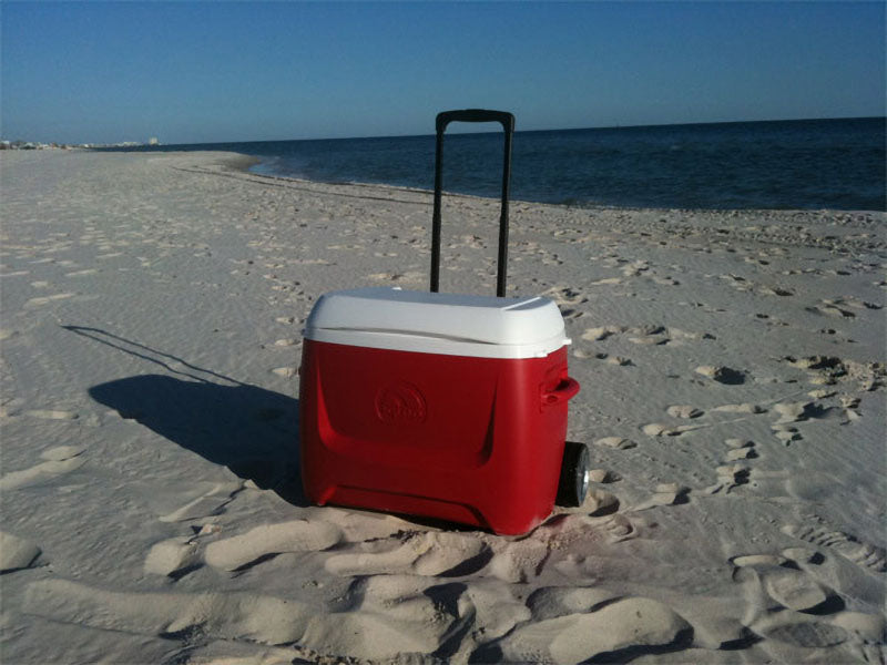 cooler that rolls on sand